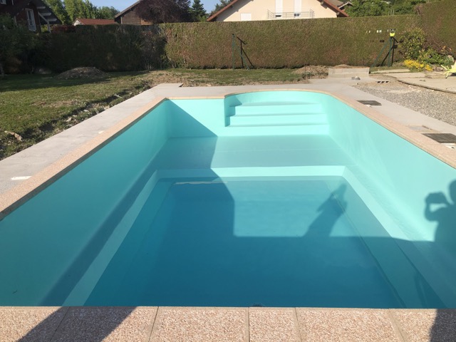poseur de pvc armé piscine