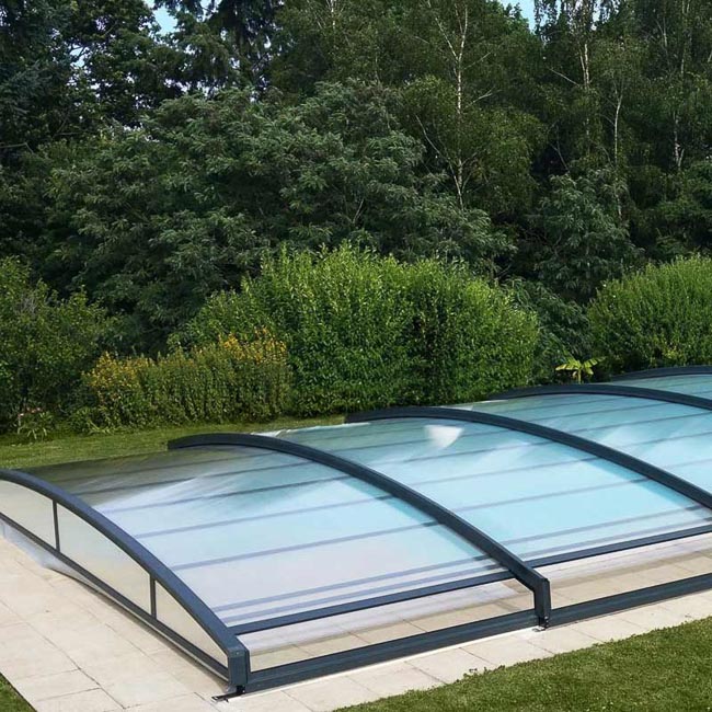couverture piscine motorisée